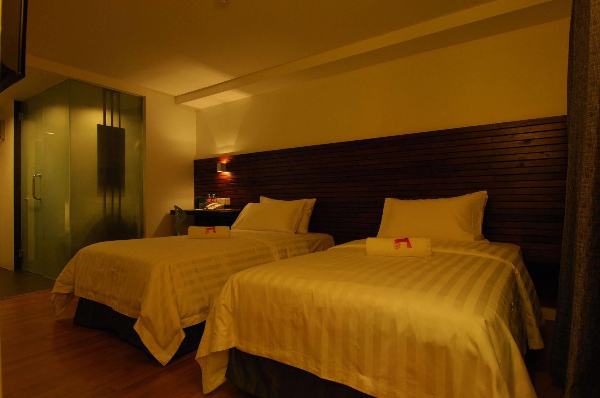 T+ Hotel Sungai Petani Extérieur photo