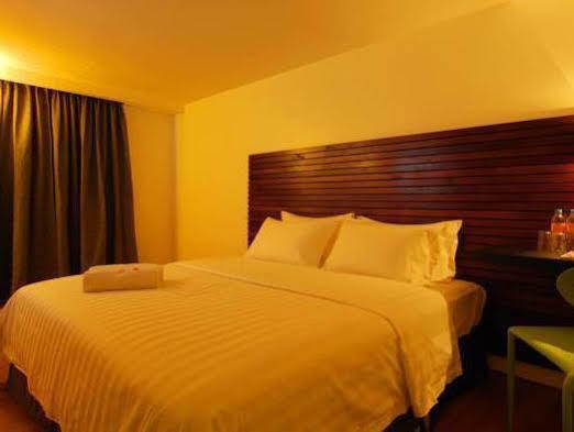 T+ Hotel Sungai Petani Extérieur photo
